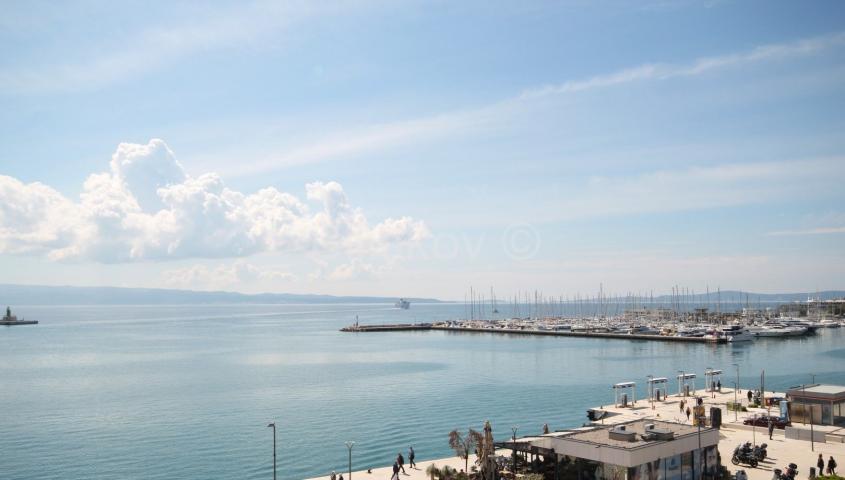 Split, Riva, Zapadna obala, prodaja stan ekskluziva