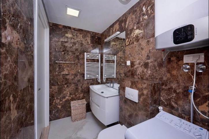 Luxury 1-bedroom apartment in Budva for rent