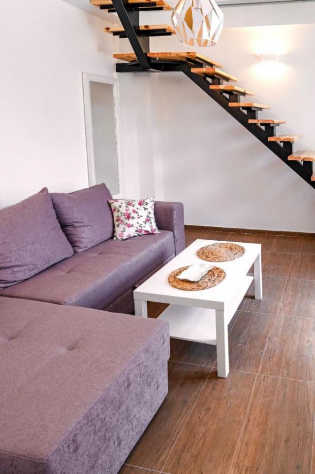 Modern 2-bedroom house in Tivat for rent