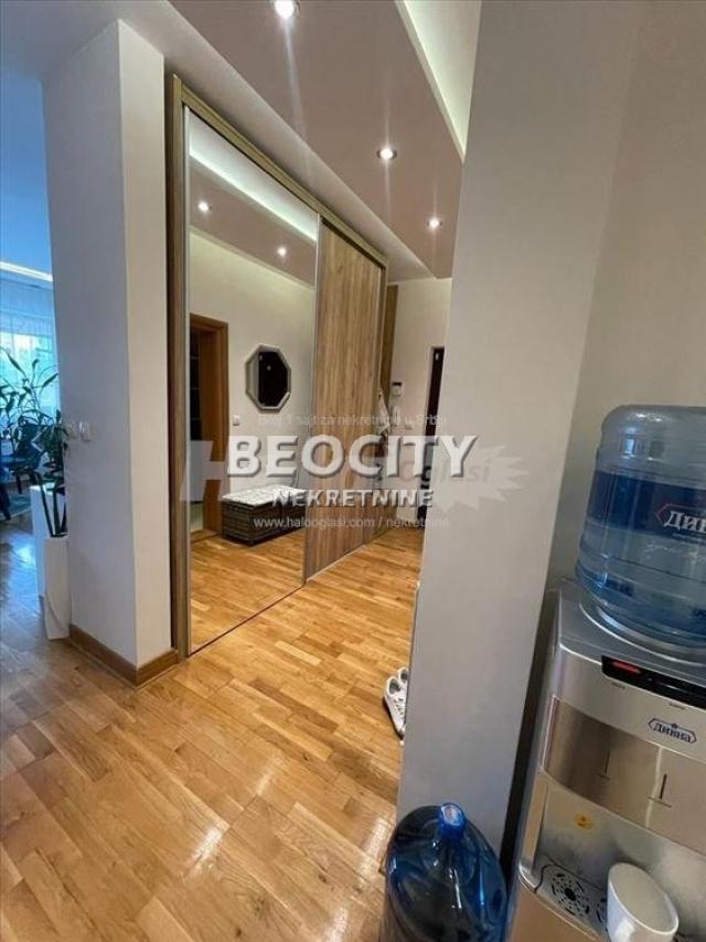 Savski venac, Dedinje, Milana Blagojevića Španca, 3. 0, 100m2, 1750EUR