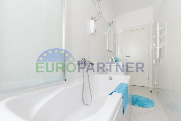 Split, renovated apartment 5 min. from the beach and the down town