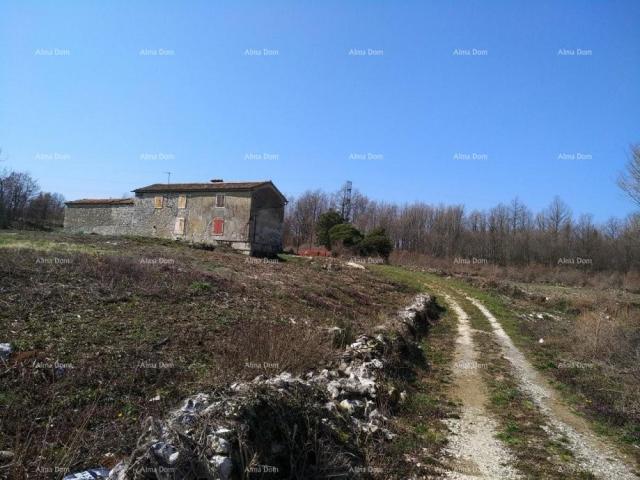 Građevinsko zemljište Istarsko imanje sa pogledom na Učku u Kršanu