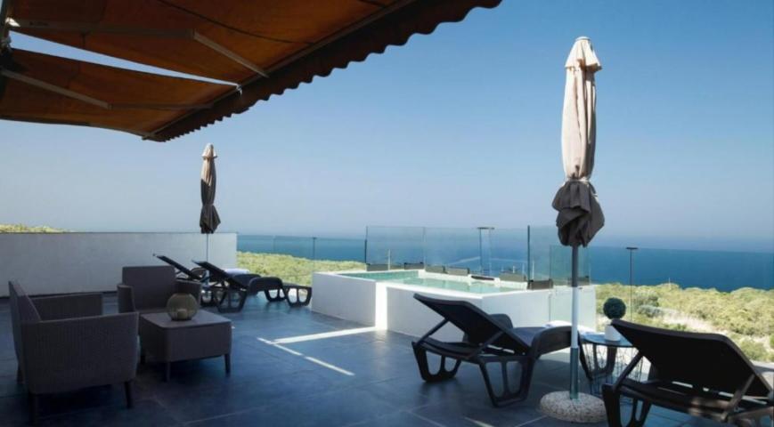 Nouvelle villa spacieuse près des meilleures plages de la riviera de Budva
