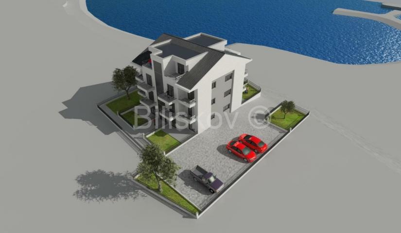 Pašman, prodaja stanova, novogradnja 1. red, 7m od plaže