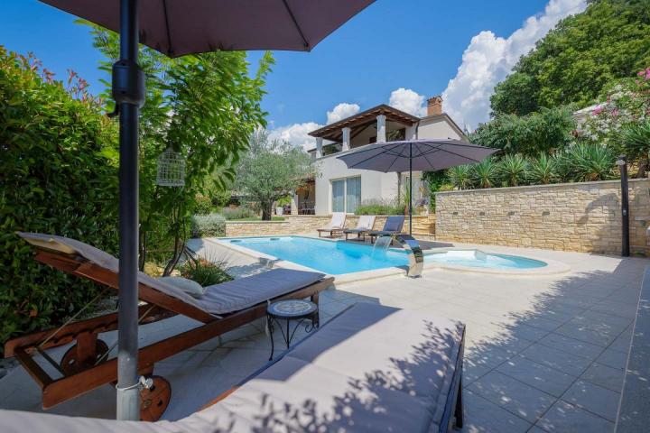  Baderna, Bašići, Istra, lijepa kuća s bazenom 
