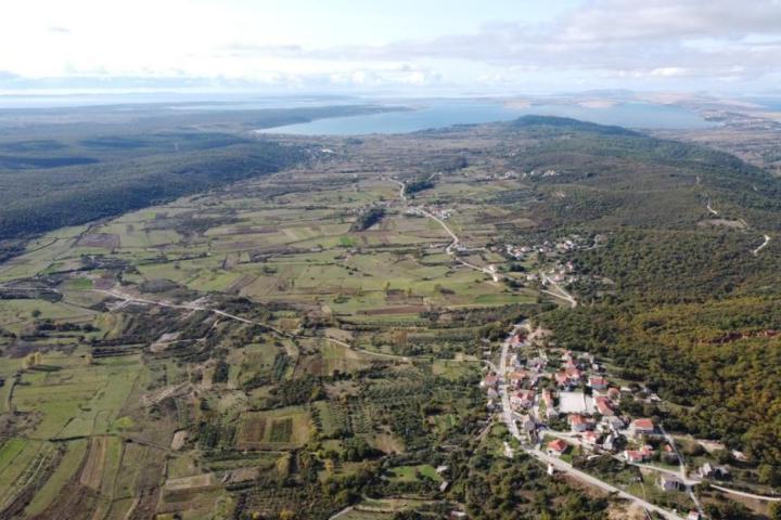 Zadar, Radovin, Građevinsko zemljište 2045m2