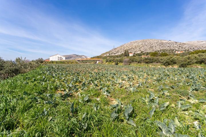 Trogir, Krban, građevinsko zemljište s pogledom na more