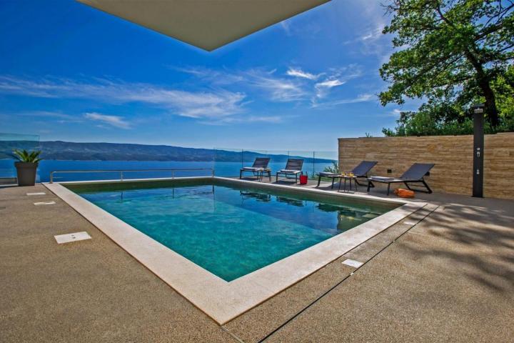 Omiš, luksuzna vila s bazenom i panoramskim pogledom