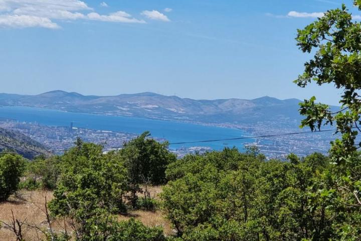  Split-Gornje Sitno, građevinsko zemljište s pogledom na Split i more