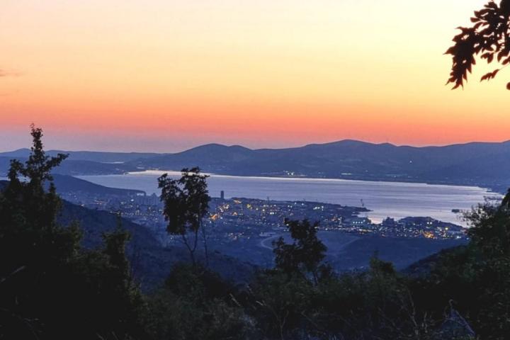  Split-Gornje Sitno, građevinsko zemljište s pogledom na Split i more