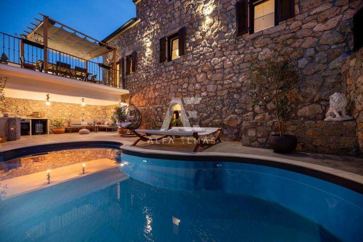 Vrbnik, okolica, mediteranska kamena vila sa bazenom!! ID 320 