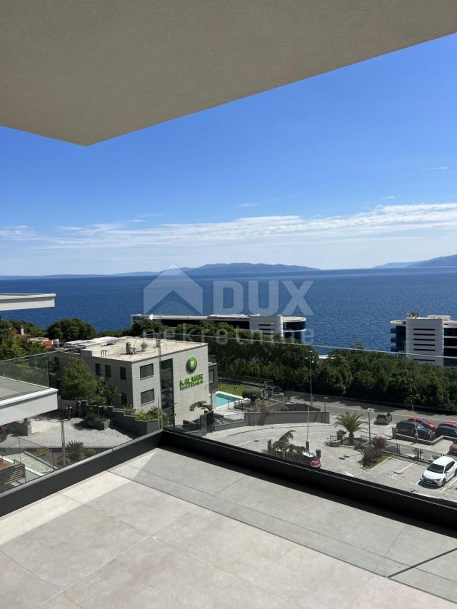 COSTABELLA, BIVIO, KANTRIDA - luksuzni penthouse 234, 16m2 s panoramskim pogledom na more