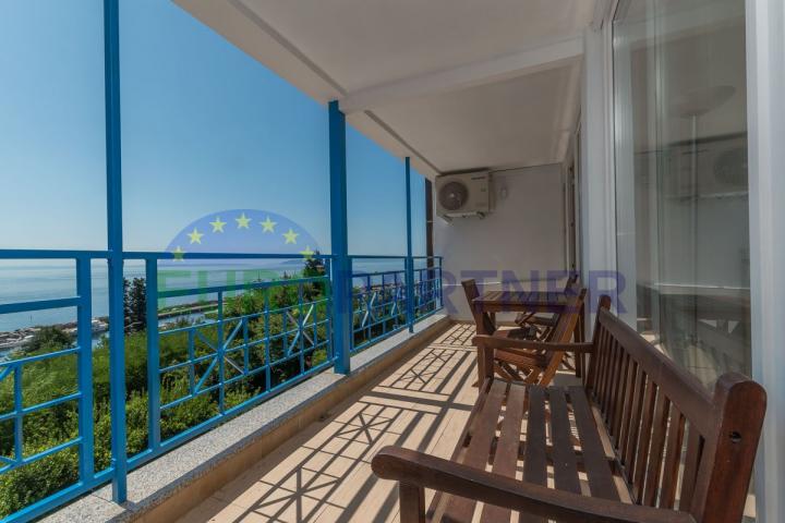 Trosoban stan s panoramskim pogledom na more , 50m od plaže, Opatija okolica