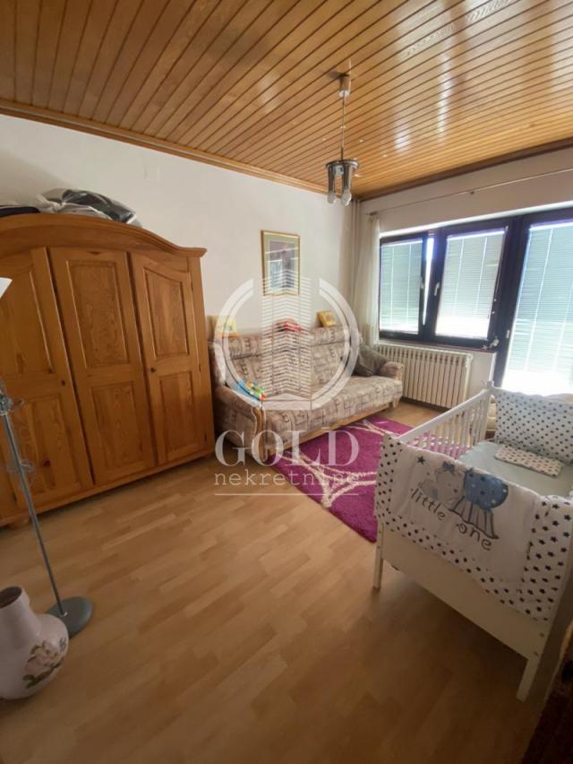 Prodajemo porodičnu kuću u Bukovcu, Novi Sad, 279m2, 185400e ID#6000