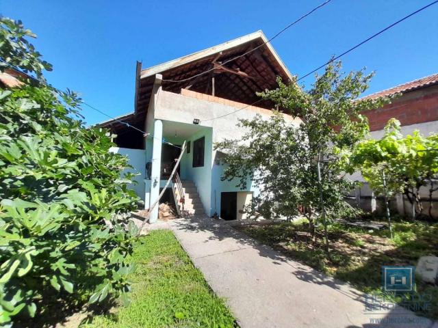 House for sale in Senje with a shop