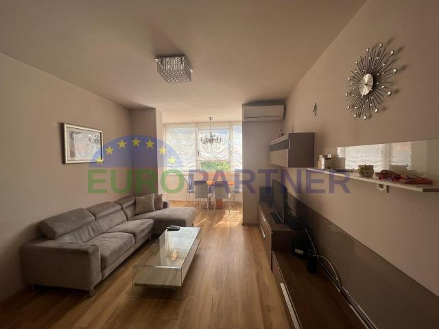 Split, moderne 3-Zimmer-Wohnung mit Balkon, 68 m2