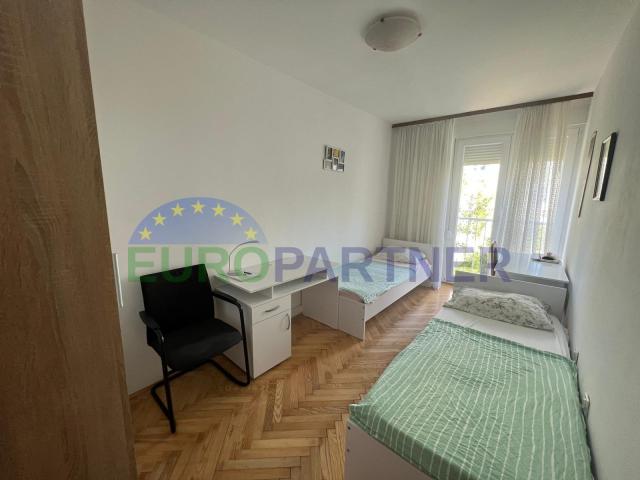 Split, moderne 3-Zimmer-Wohnung mit Balkon, 68 m2