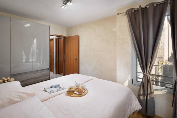 Istra, Pula, najam prekrasnog stana s dvije spavaće sobe u centru grada 