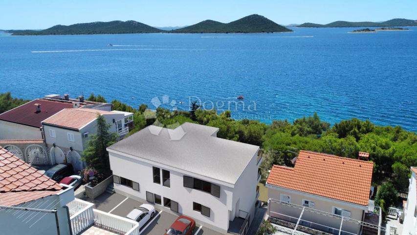DRAGE  PAKOŠTANE - LUXURY APARTMENT FIRST LINE TO THE SEA - A1