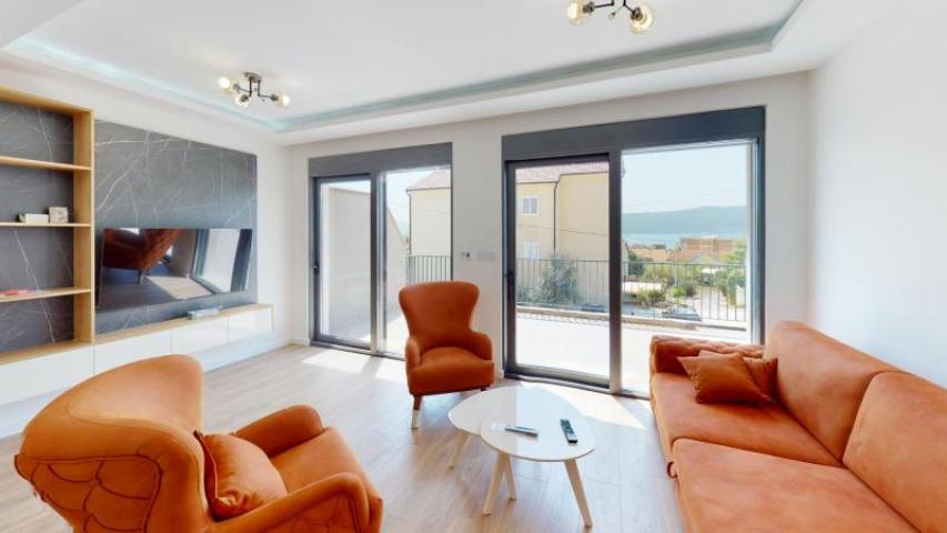 New Luxury 2-bedroom apartment with a sea view in Tivat