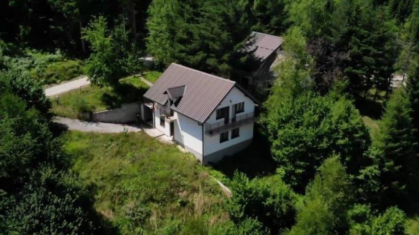 Prodaje se  kuća za odmor, 148 m2,  Zlatar, Nova Varoš