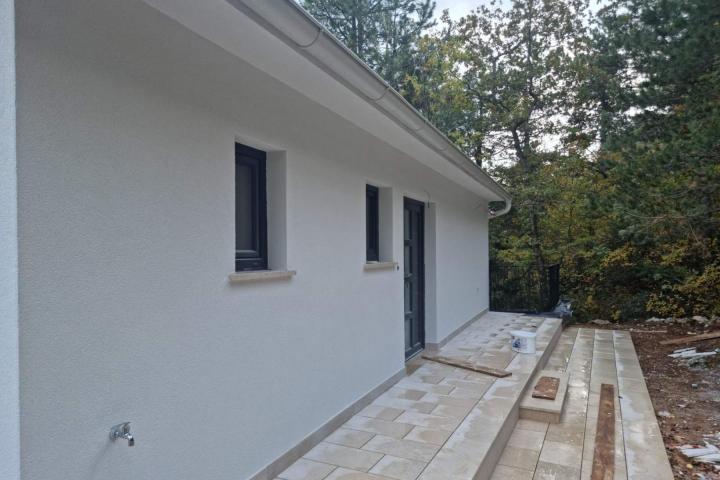 Istra, Načinovići - lijepa kuća s prekrasnim pogledom na more, NKP 100 m2