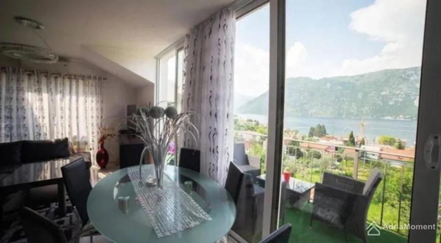 2-soban stan u Boki Kotorskoj - iza hotela Blue Kotor Bay 5*