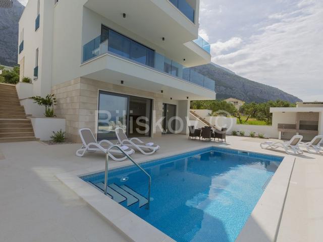 Prodaja, Makarska, 3 luksuzne vile, bazen