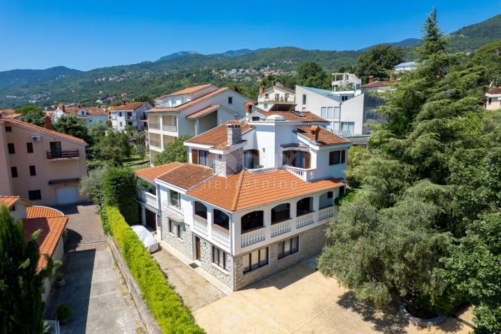 OPATIJA, IČIĆI - larger house 400m2 with garden near the beach for long-term rent, sea view