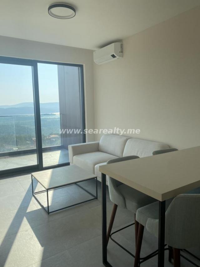 Beautiful apartment in the forest with a view of the sea of the Tivat Bay, the islands of Our Lady o