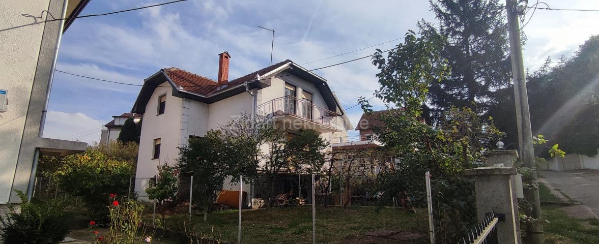 Sremčica, Ćurtina, kuća 218m2