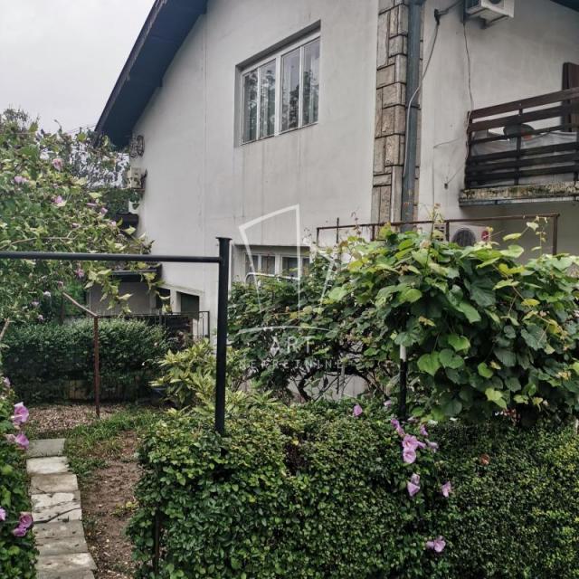 Rakovica, vertikala kuće, 142m2 + 24m2 garaža ID#6337