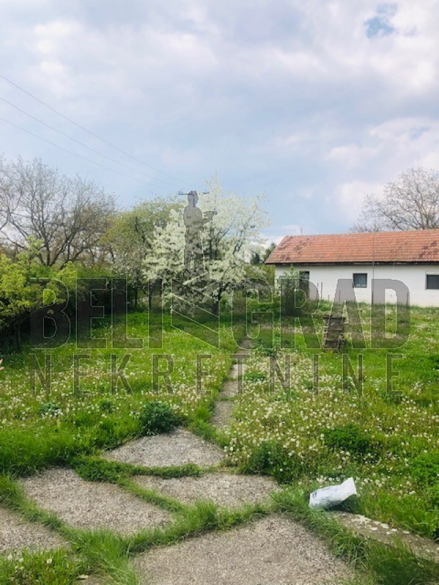 Mladenovac, Mala Vrbica