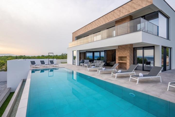 Crikvenica, Jadranovo, luksuzna villa 400 m2 s bazenom