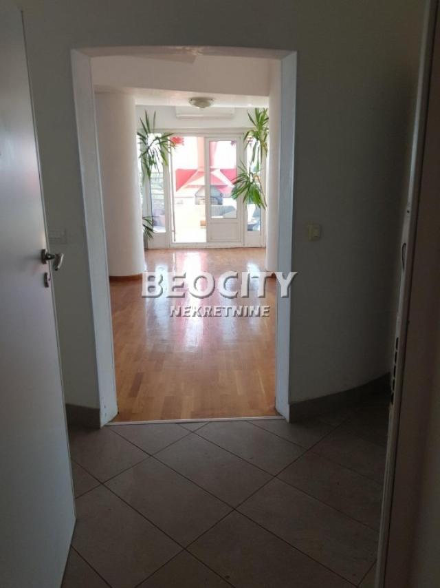 Novi Beograd, YUBC, Bulevar Mihajla Pupina, 1. 0, 200m2, 1800EUR