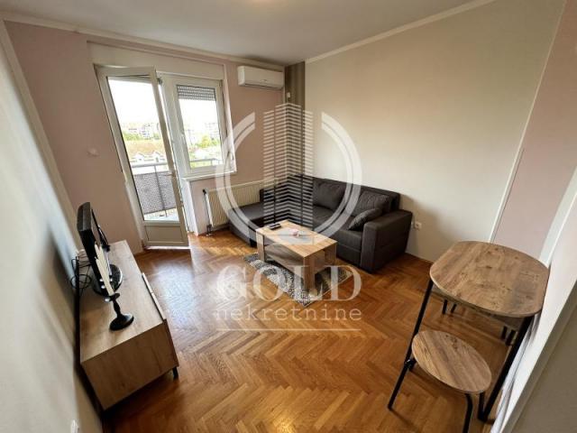 PRODAJA Stan 0. 5:Novi Sad-Nova Detelinara, Okolina Sajma 25. 00m2, 70500e ID#6379