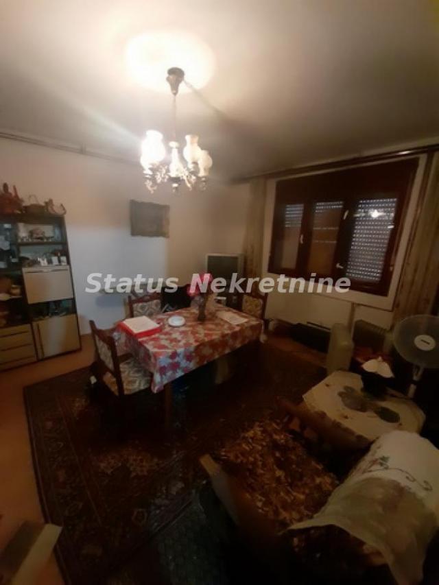 Bukovac-Spratna Porodična kuća 100 m2 na Placu od 780 m2 u Visinskom kraju-065/385 8880
