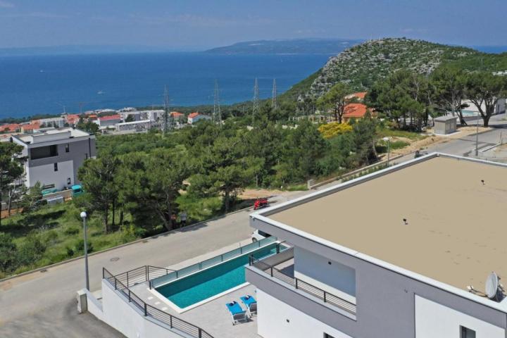 Makarska, vila s bazenom i panoramskim pogledom