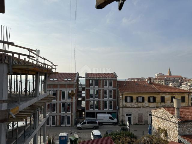 UMAG, CENTER - Apartment in a luxurious new building, first row to the sea