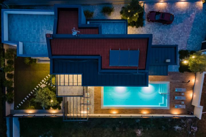 Fažana, prekrasno dizajnirana villa s pogledom na Brijune