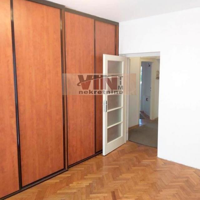 VOZDOVAC VOJVODE STEPE 75m2 , 179000e