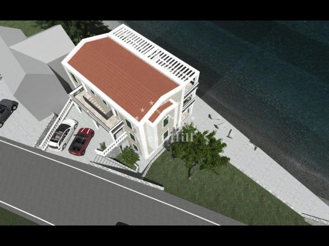 Kuća sa sopstvenom obalom u Boki Kotorskoj