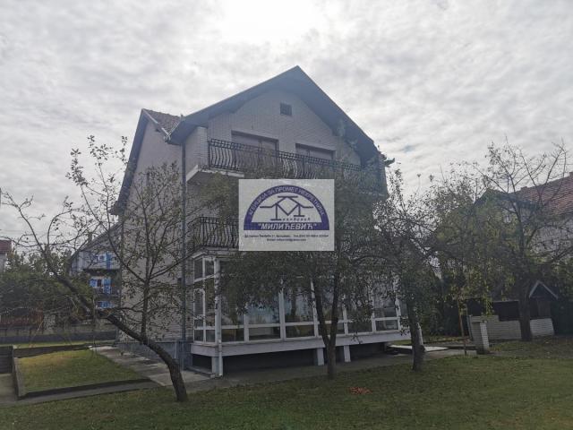 Prodaja, Kuća, 469m2 , Maršić
