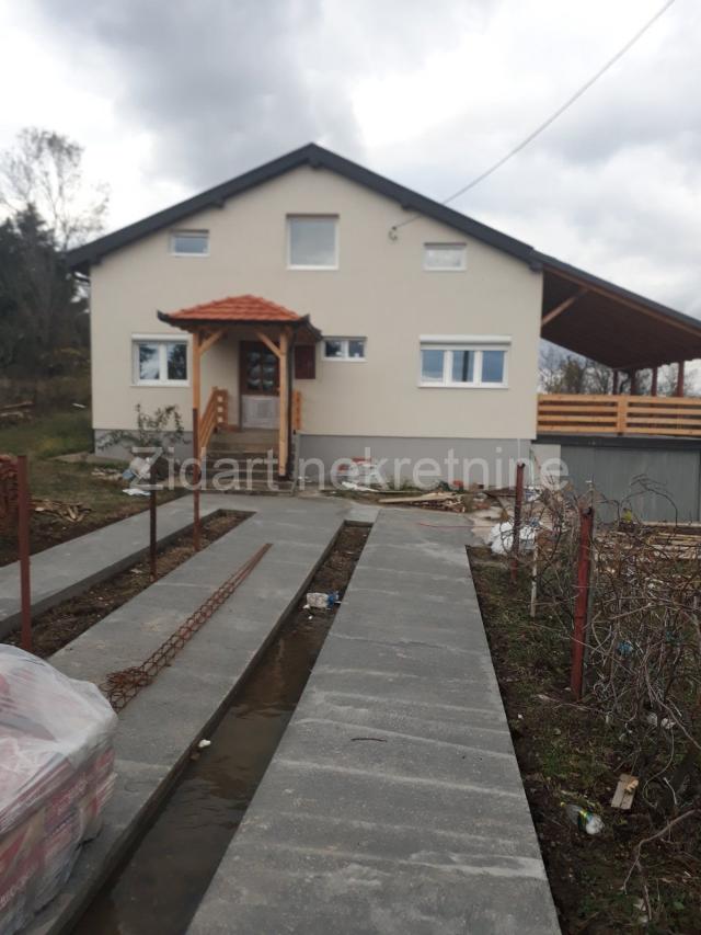 Kosmaj, Popovići, 12 Ari, 130m2, nova kuća