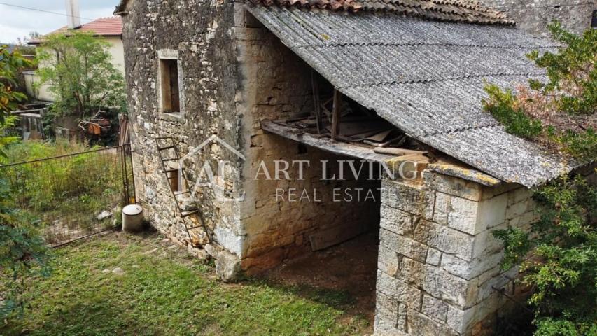 Grožnjan-surroundings, autochthonous Istrian estate in a beautiful location