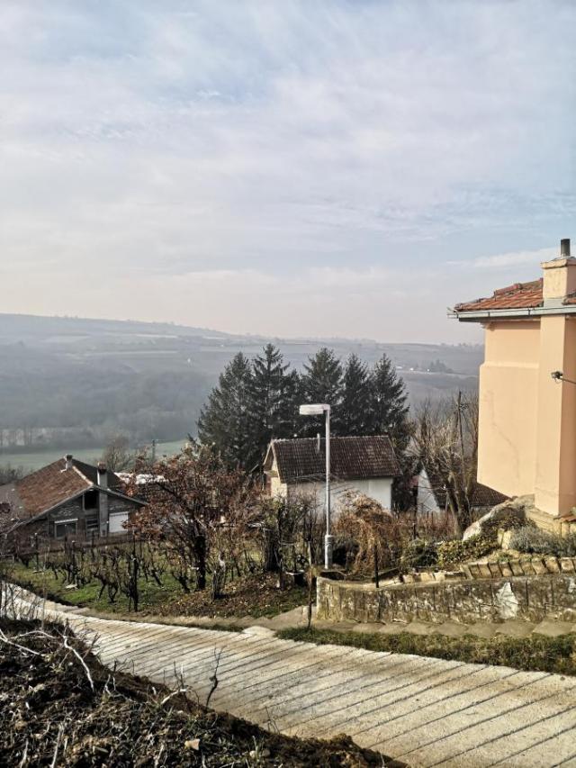 Odlična vikendica u Čereviću sa pogledom na Dunav