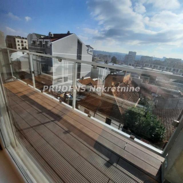 180m2 Tetovska, duplex sa 4 terase, garažno