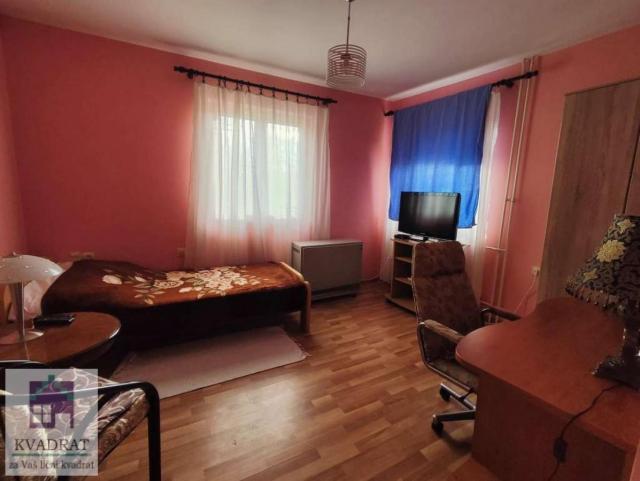 Kuća 205 m², 23, 38 ari, Obrenovac, Zvečka – 185 000 € (POLUNAMEŠTENA)