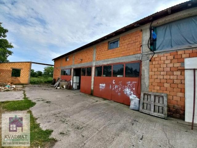 Stambeno-poslovni prostor 710 m², 35 ari, Obrenovac, Piroman – 115 000 €