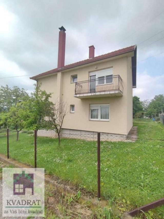 Kuća 164 m², 8 ari, Obrenovac, Barič – 105 000 €